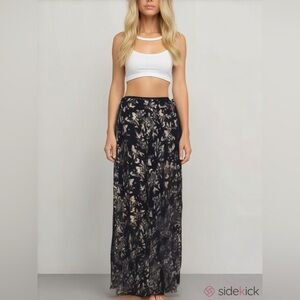 Studio 253 size medium pants